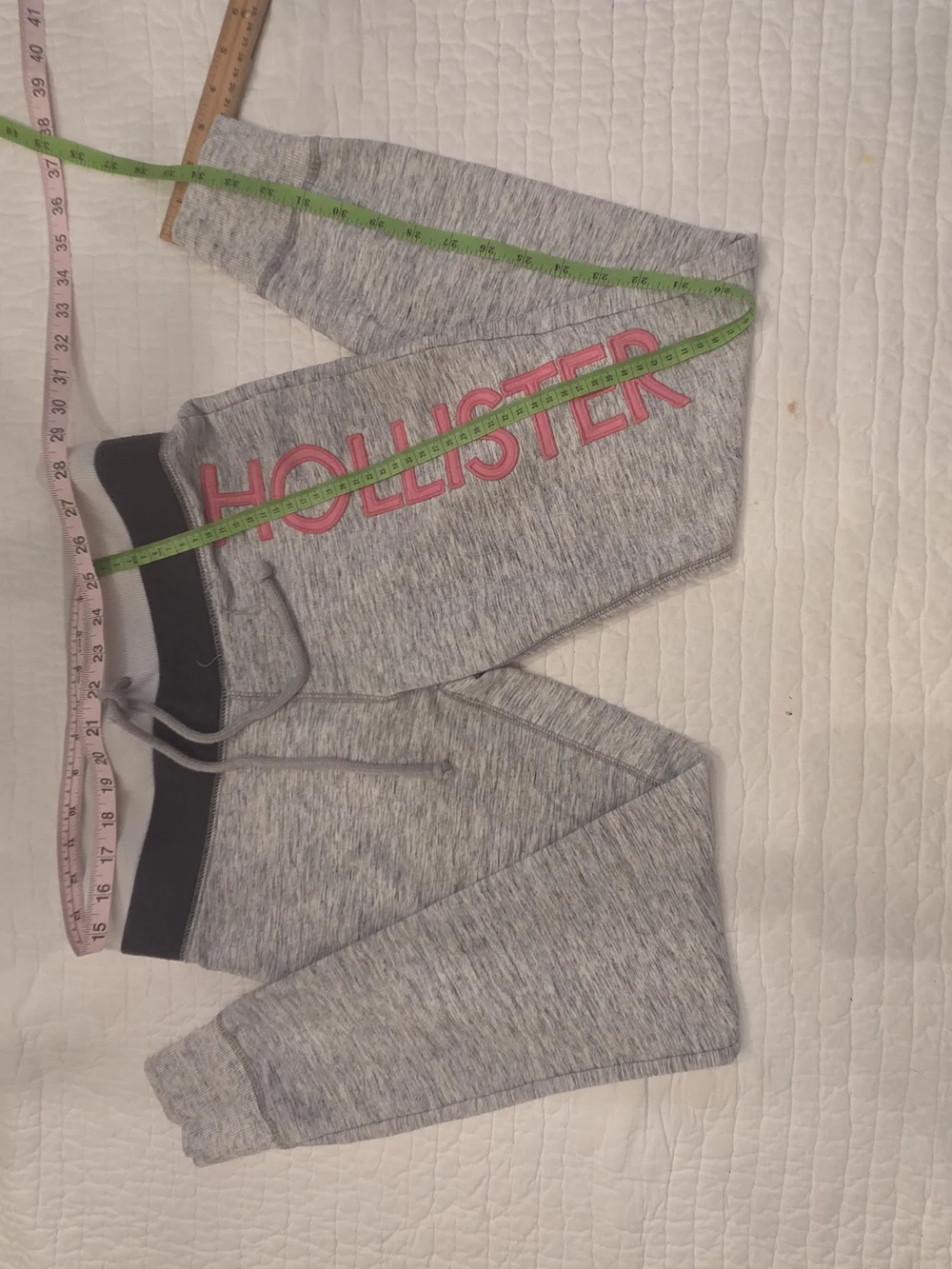 Hollister Girls' Gray Sweatpants with Pink Logo Size Medium